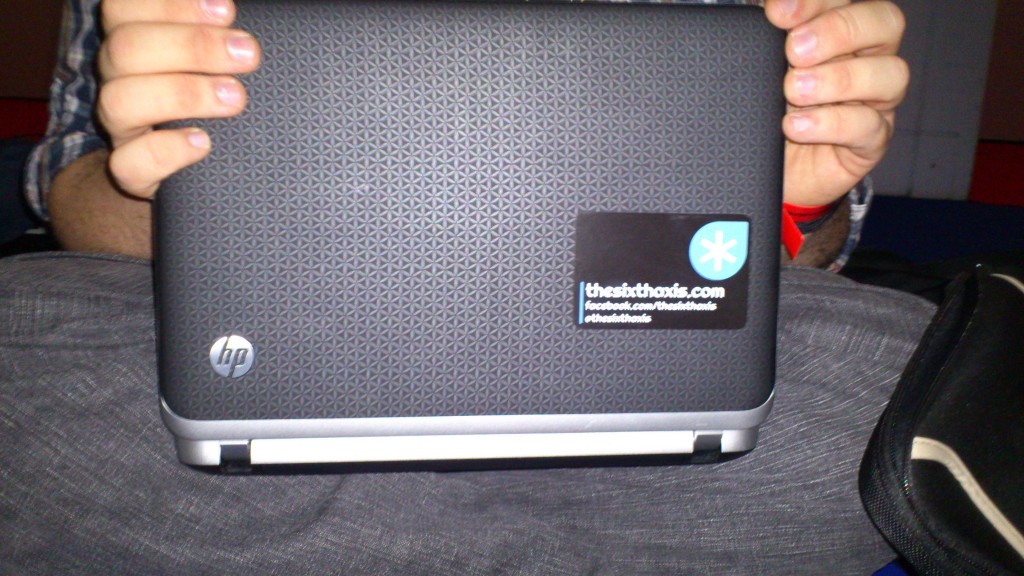 community_chronicle_laptop