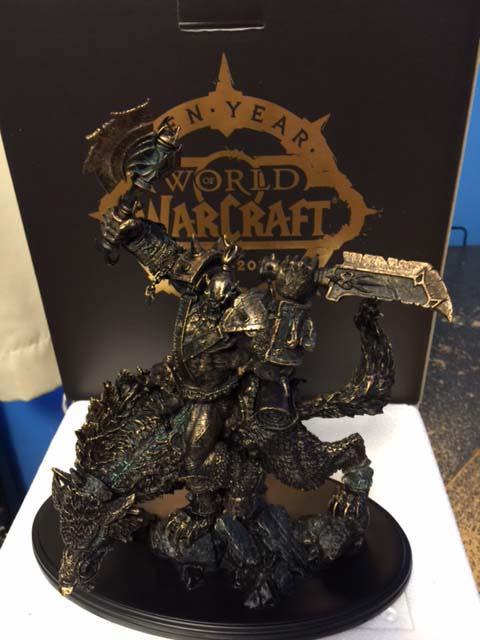 WOWStatue