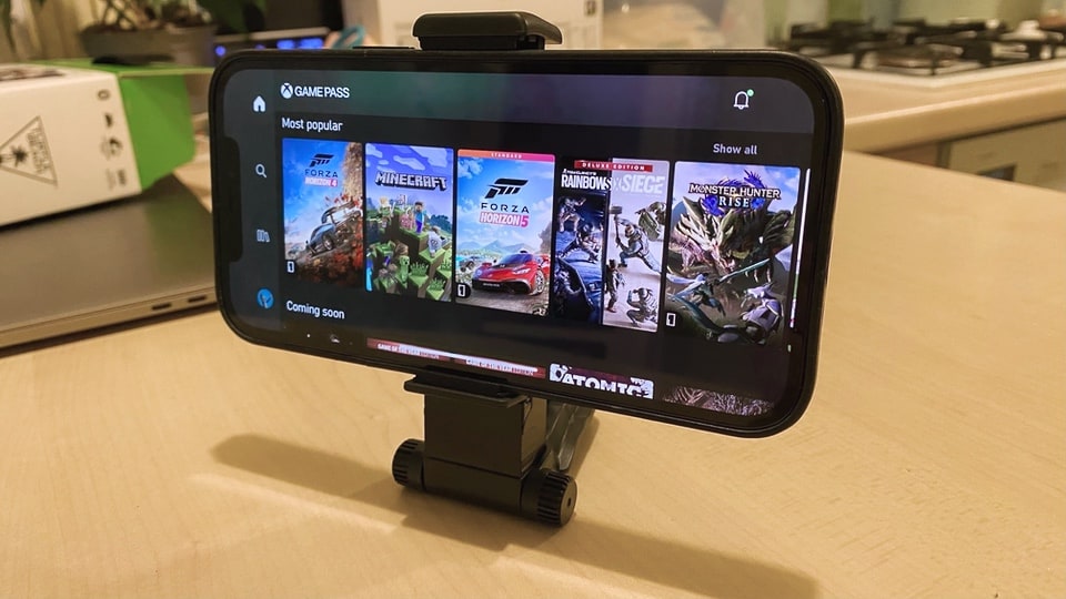 Turtle Beach Cloud Recon mobile stand